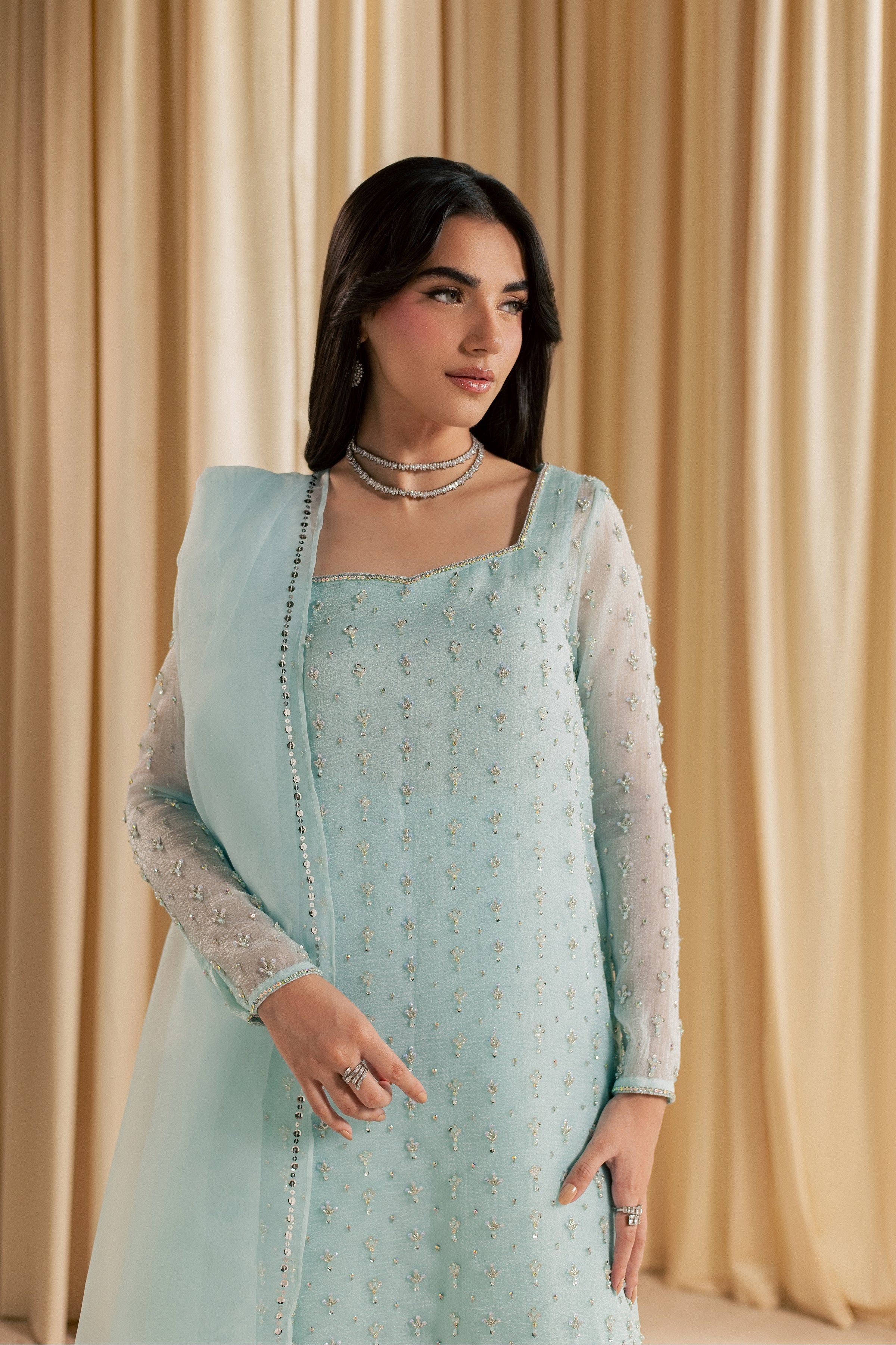 Brina 3Pc - Festive Luxe Pret