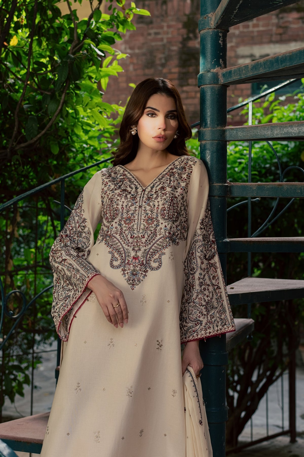Azm 3Pc - Embroidered Khaddar Pret