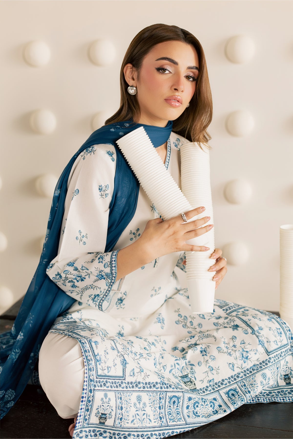 White Everly 3Pc - Embroidered Cambric Pret