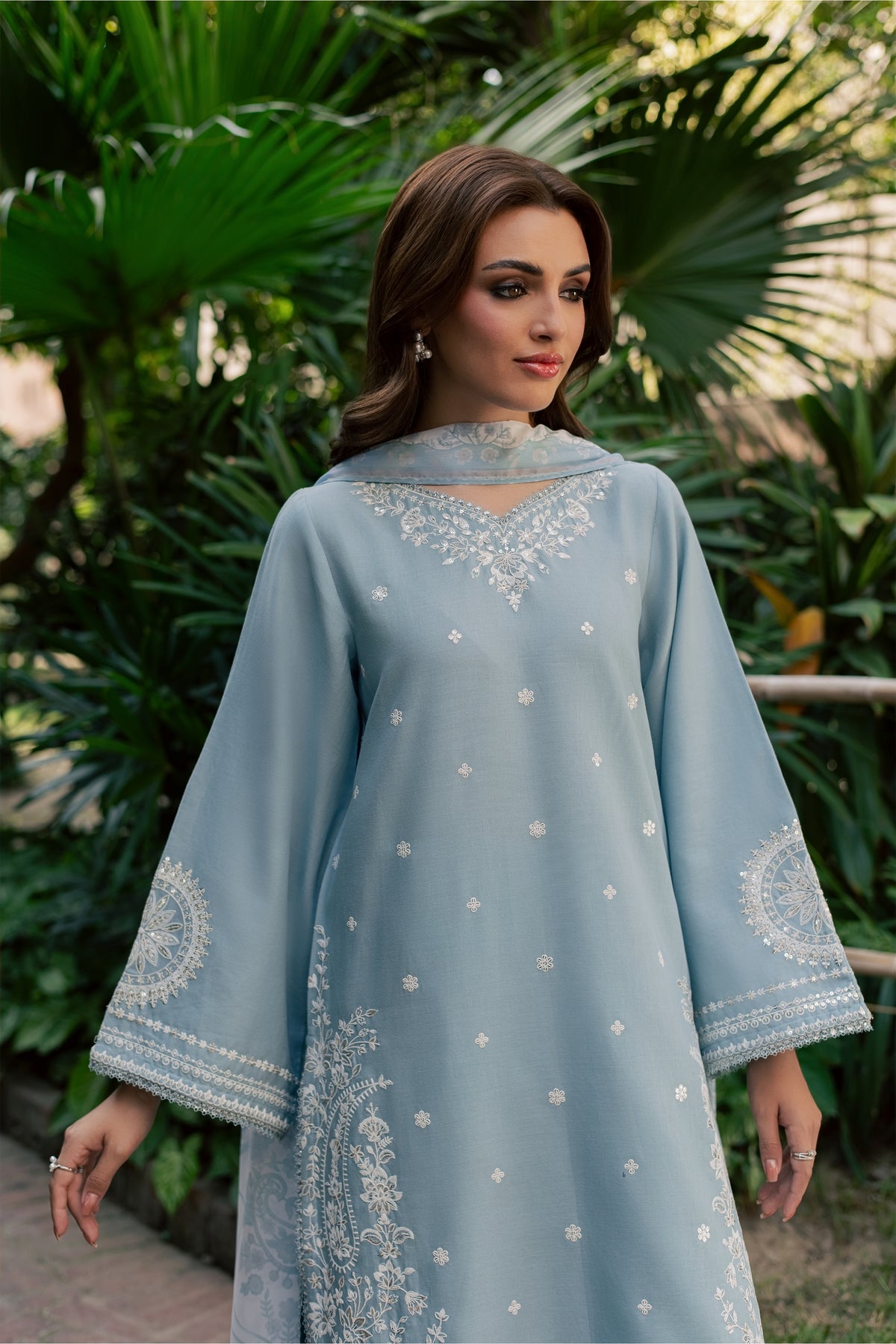 Phoebe 3Pc - Embroidered Khaddar Pret