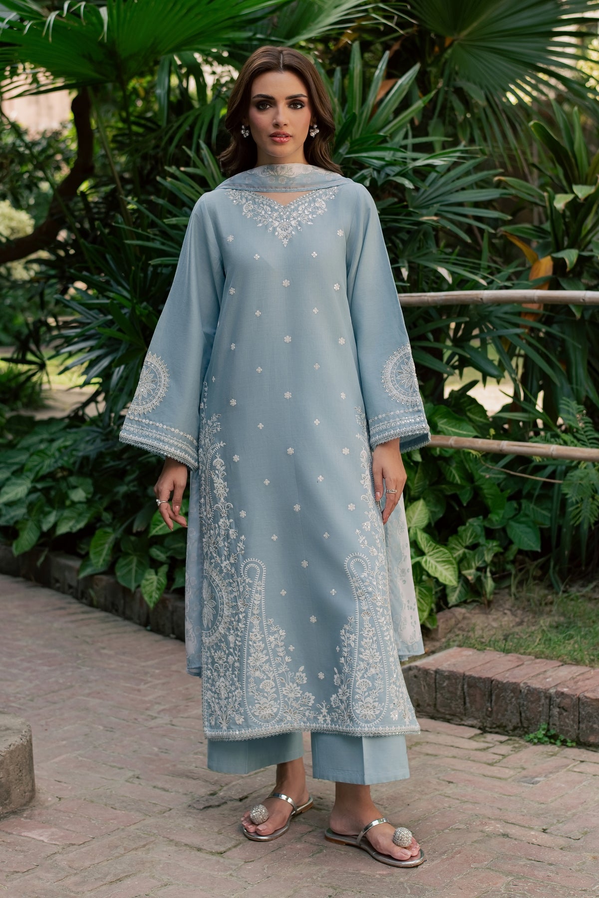 Phoebe 3Pc - Embroidered Khaddar Pret