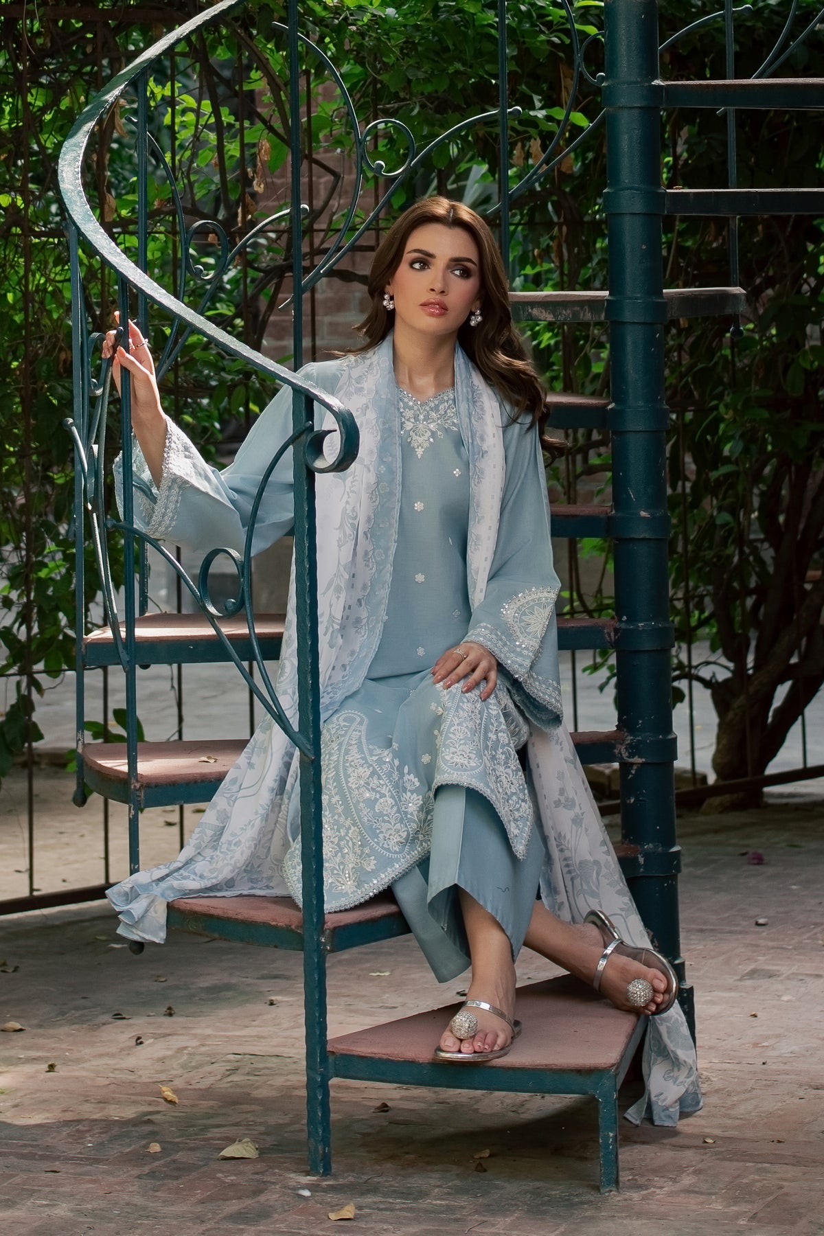 Phoebe 3Pc - Embroidered Khaddar Pret