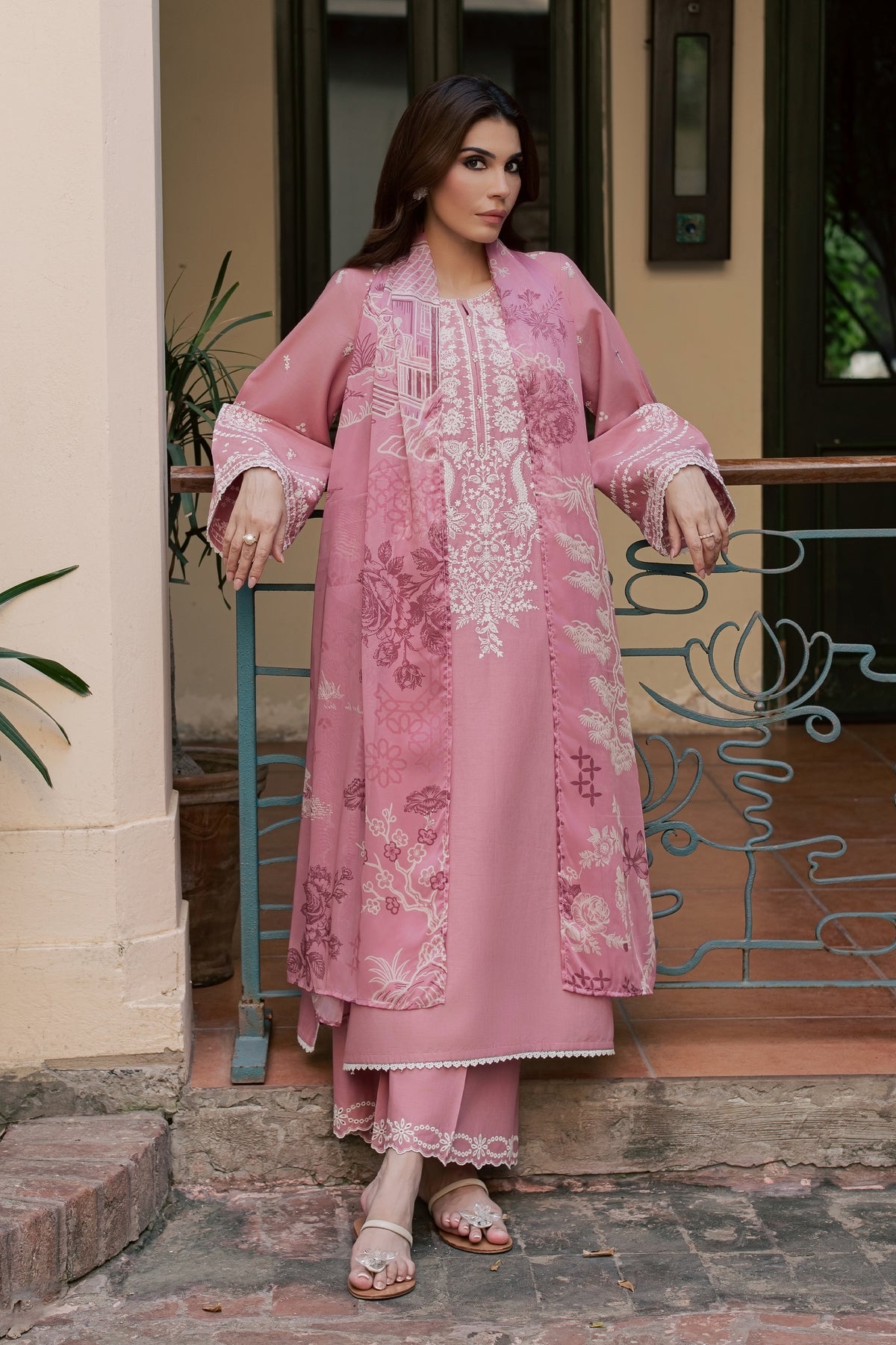 Dove Glove 3Pc - Embroidered Khaddar Pret