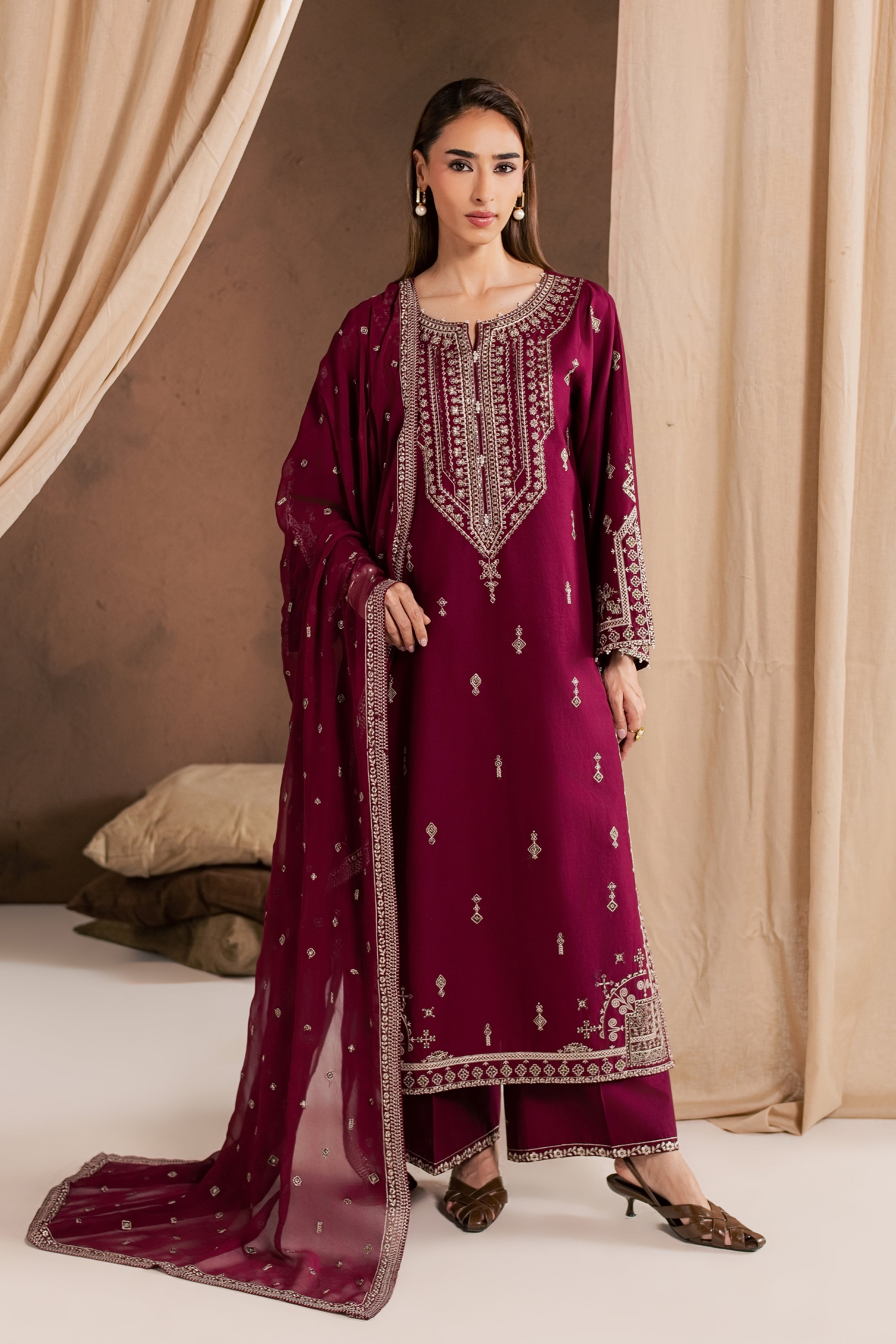 Solene Red 3Pc - Embroidered Cambric Pret