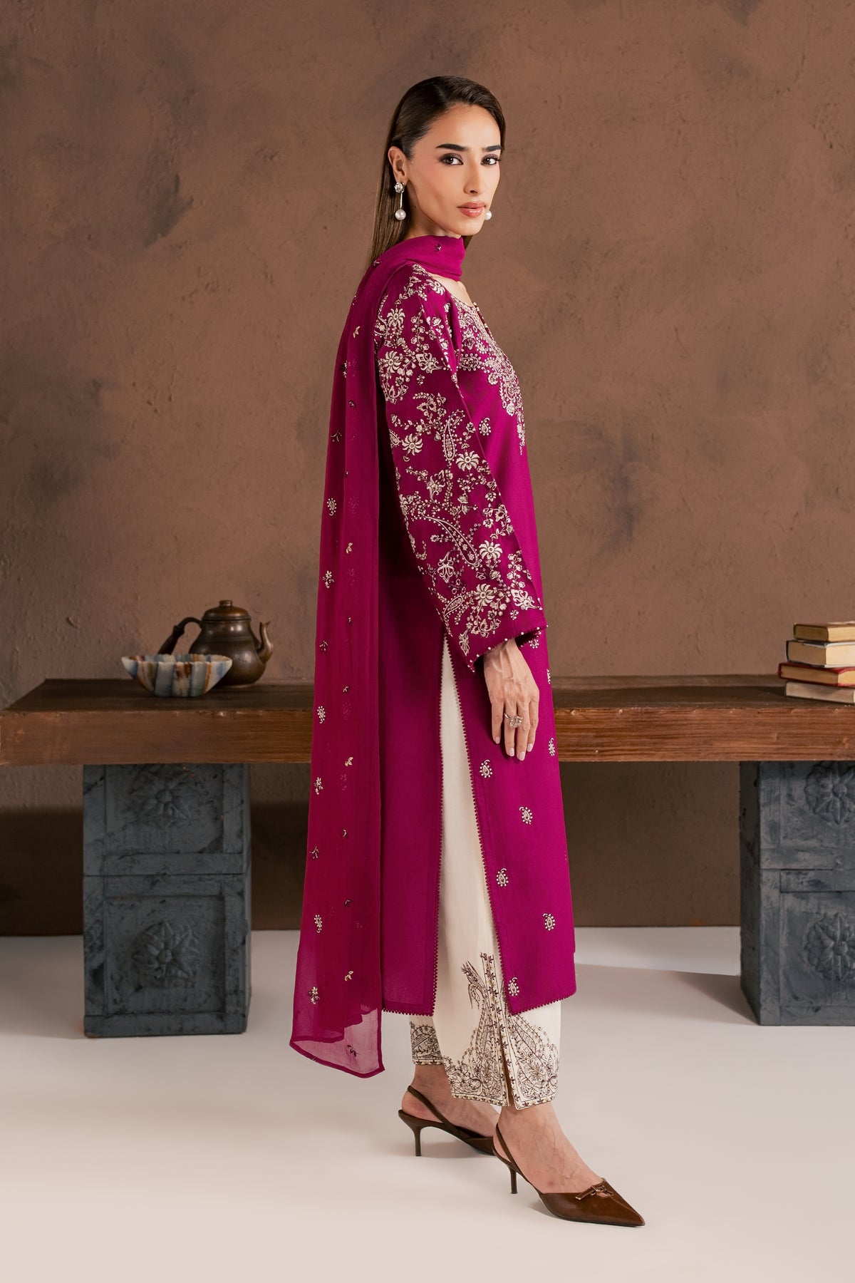 Magenta Elaya 3Pc - Embroidered Cambric Pret