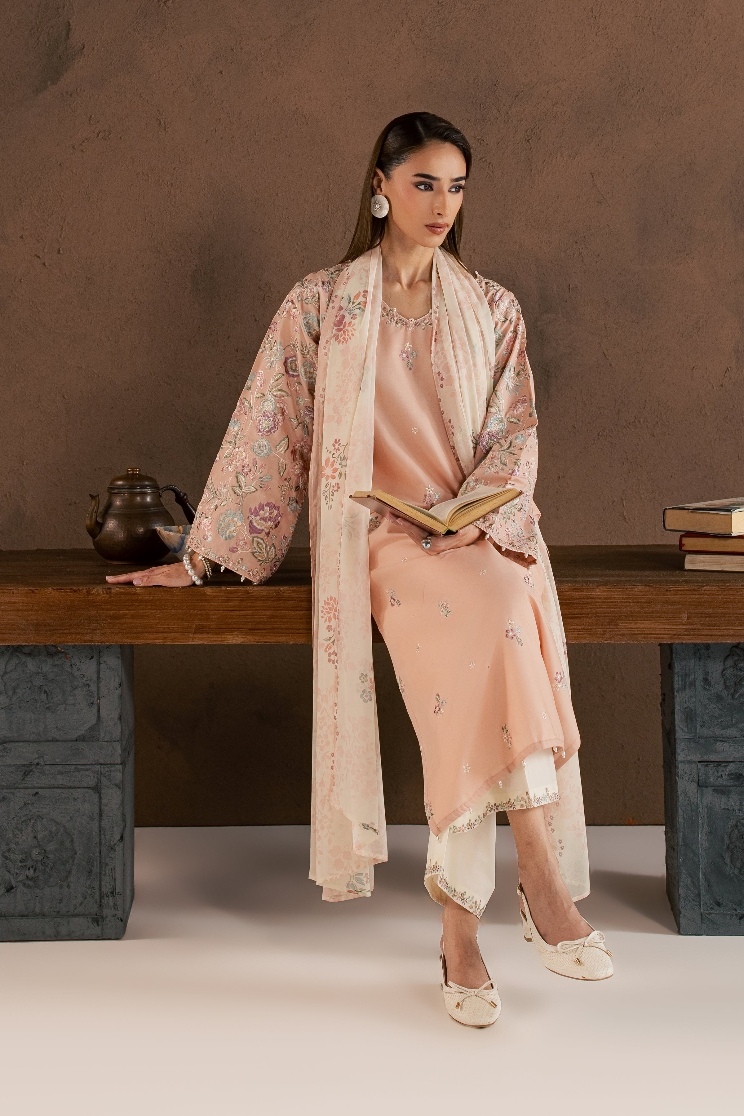 Humain 3Pc - Embroidered Cambric Pret