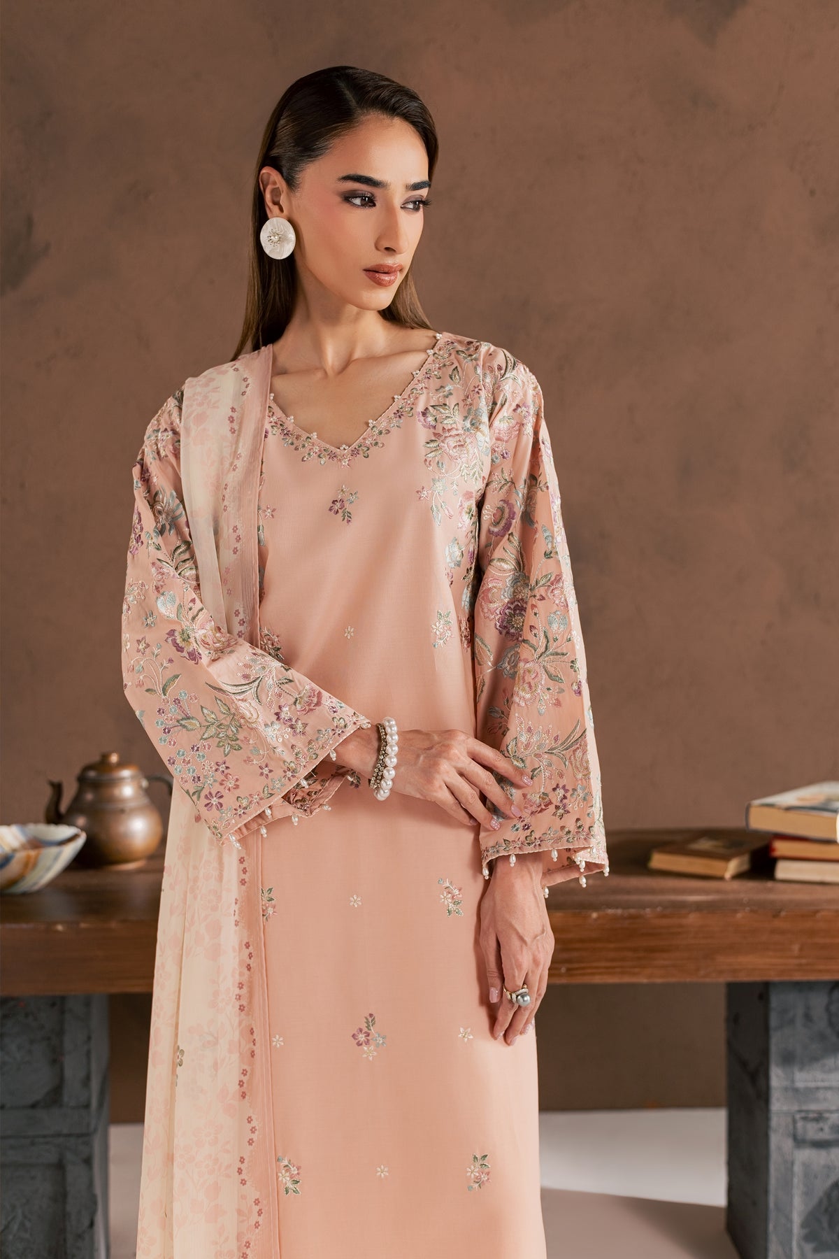 Humain 3Pc - Embroidered Cambric Pret