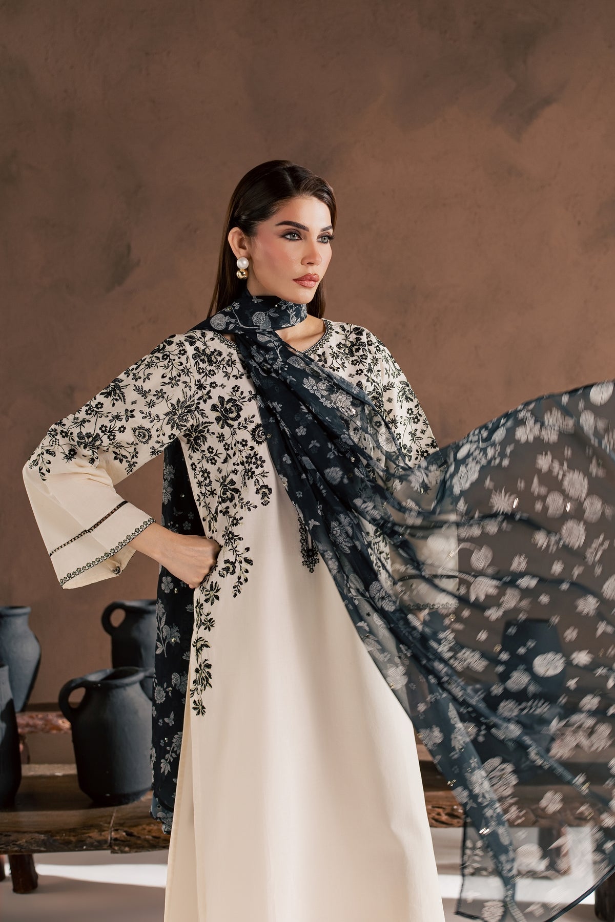 Salaar 3Pc - Embroidered Cambric Pret