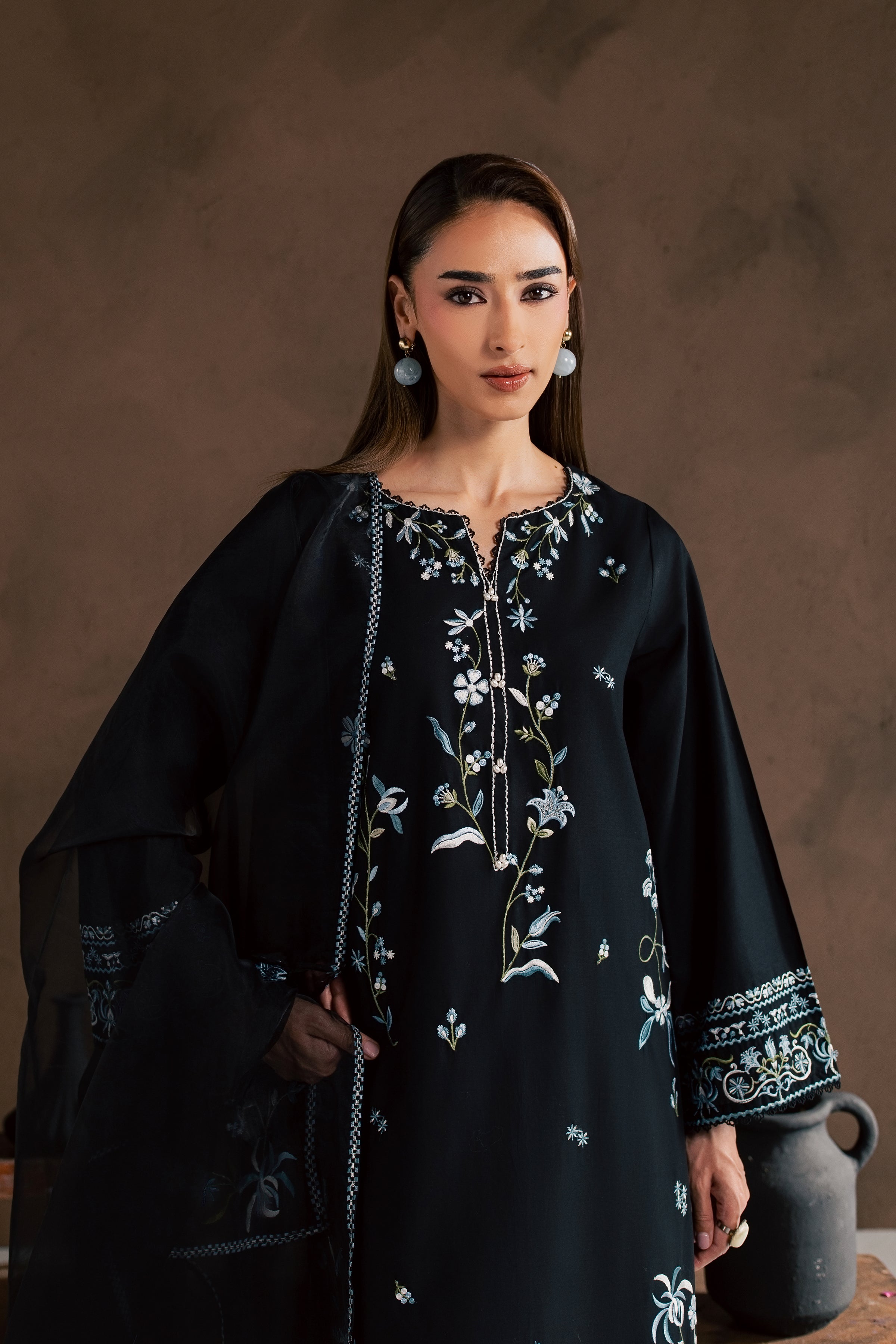Chloe 3Pc - Embroidered Cambric Pret