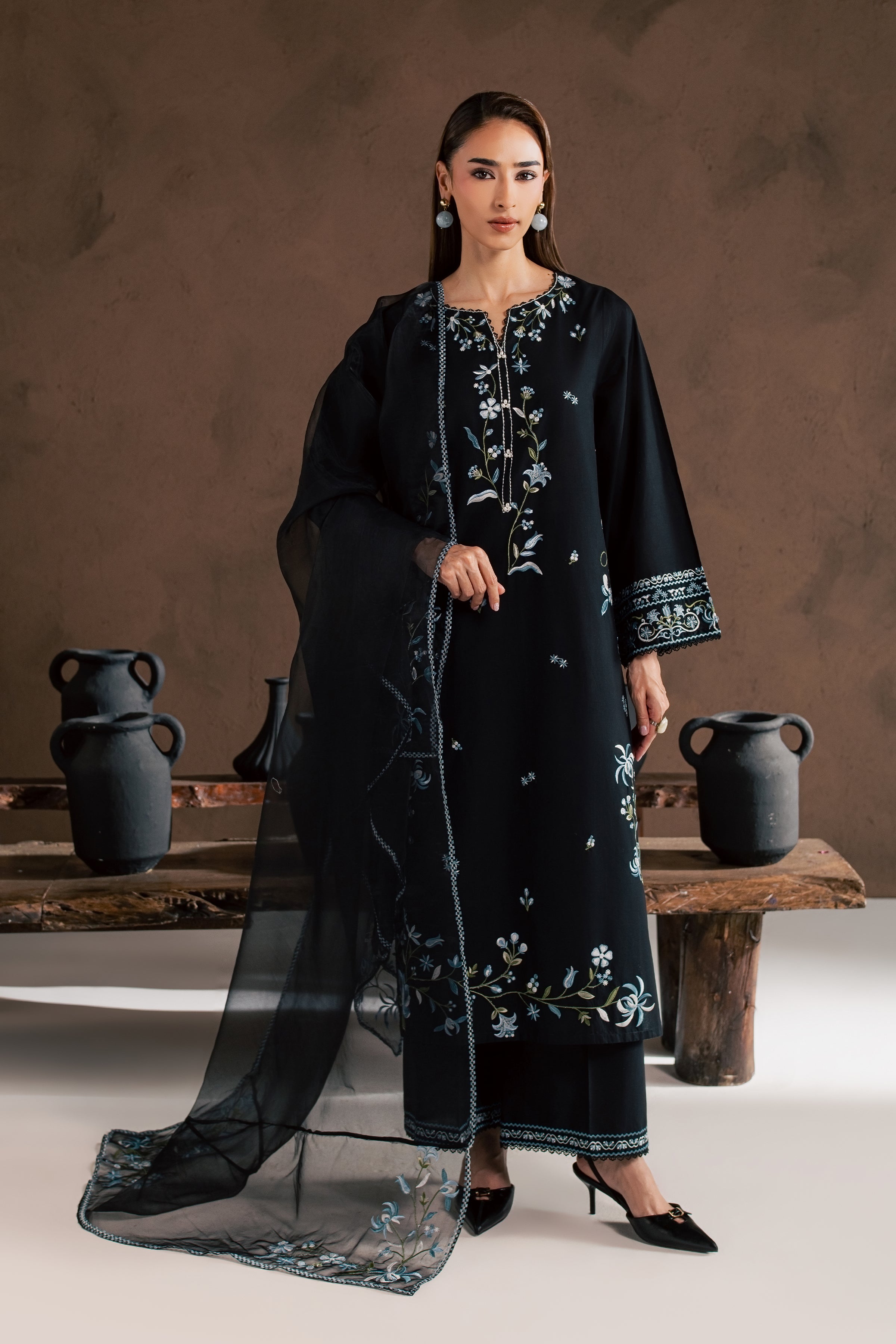 Chloe 3Pc - Embroidered Cambric Pret