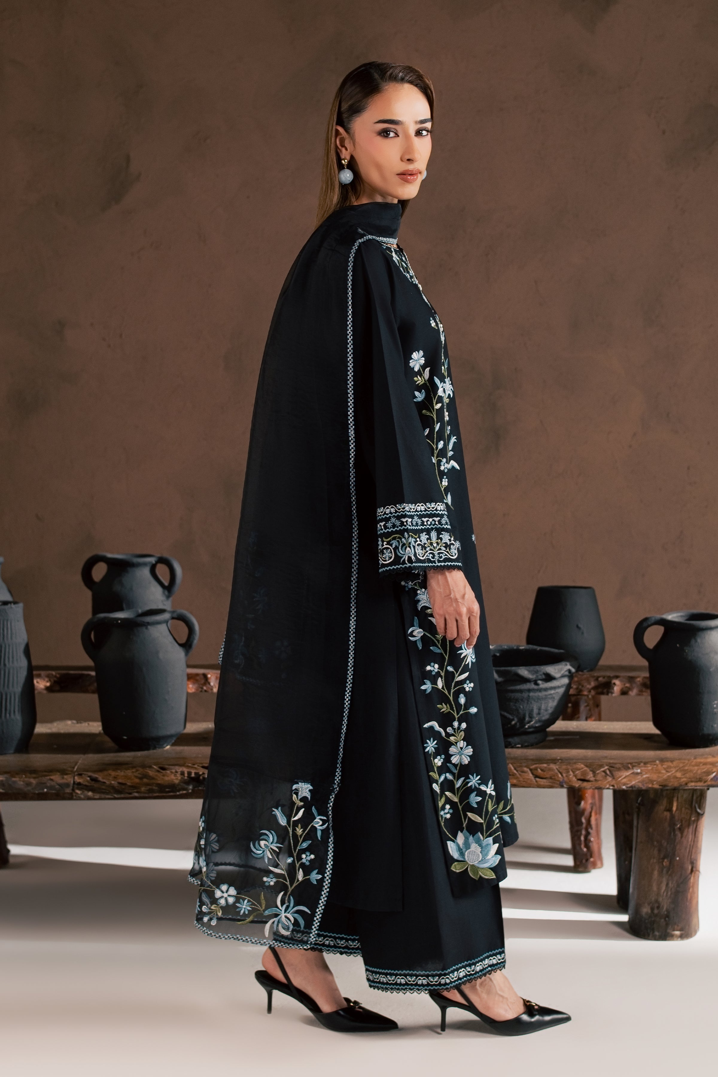Chloe 3Pc - Embroidered Cambric Pret