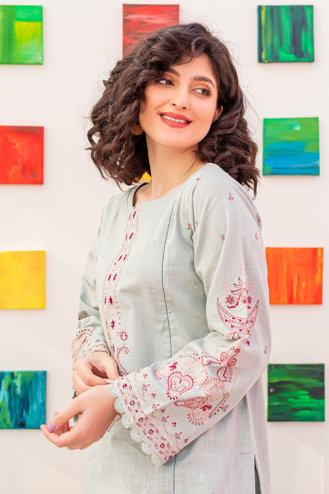 [product-color]-[product-type]-[product_material]