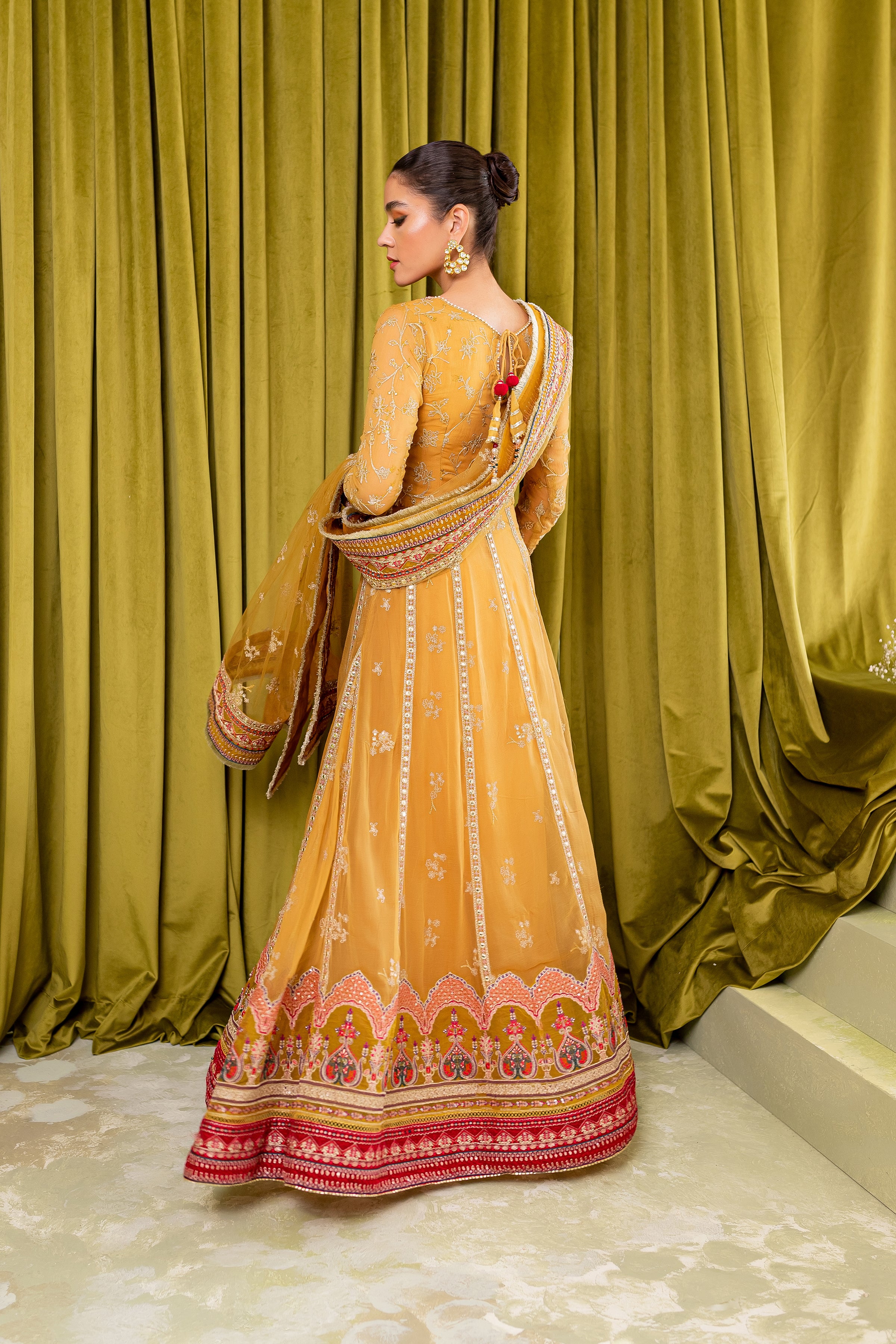 [product-color]-[product-type]-[product_material]